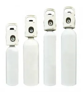 OXYGEN CYLINDER WITH BUILT-IN FLOWMETER