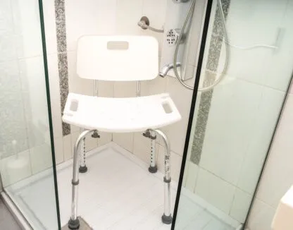 ΚΑΡΕΚΛΑ ΜΠΑΝΙΟΥ ΜΕ ΠΛΑΤΗ ΜΟΒΙΑΚ13