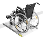 FOLDABLE WHEELCHAIR RAMP